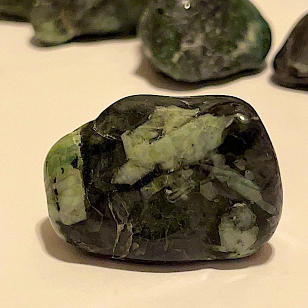 Brazilian Emerald, Mica, Indigenous Stone💚 Tumbled & Super Polished - Picture 2 of 16